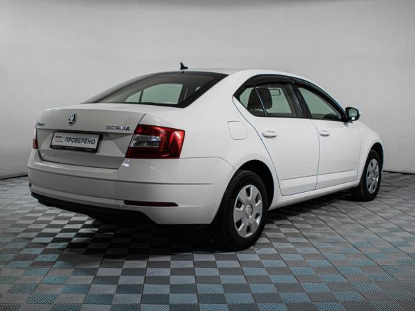 Skoda Octavia III (A7) Рестайлинг с пробегом 2018 года, цена 1 297 000 рублей, 207417 км, лифтбек, Автокод Объявления