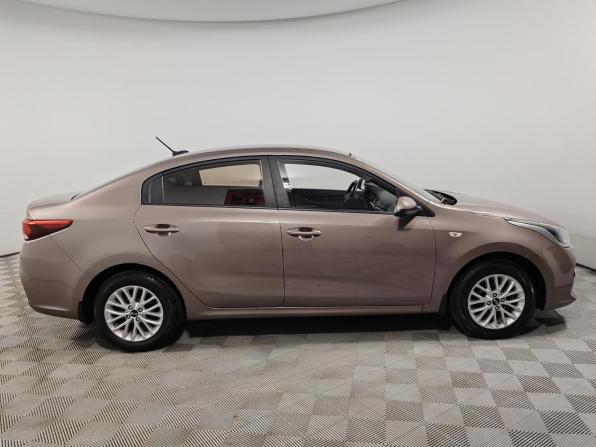 Kia Rio IV с пробегом 2018 года, цена 1 375 000 рублей, 111384 км, седан, Автокод Объявления