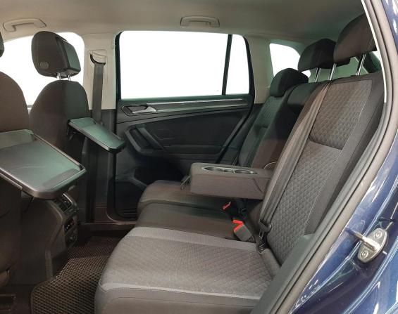 Volkswagen Tiguan II с пробегом 2017 года, цена 2 399 000 рублей, 111287 км, внедорожник, Автокод Объявления