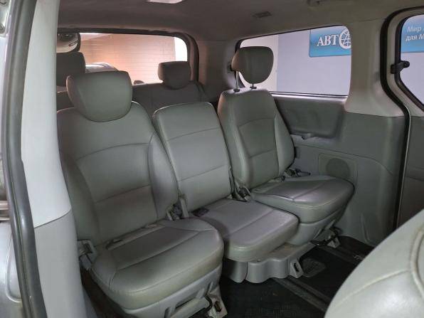 Hyundai Grand Starex I Рестайлинг с пробегом 2018 года, цена 2 400 000 рублей, 157042 км, минивэн, Автокод Объявления