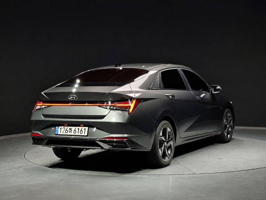 Hyundai Elantra VI (AD) Рестайлинг Ростов-на-Дону  - изображение 4