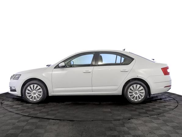 Skoda Octavia III (A7) Рестайлинг с пробегом 2020 года, цена 1 790 000 рублей, 122569 км, лифтбек, Автокод Объявления