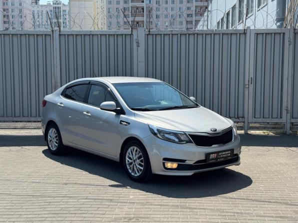 Kia Rio III Рестайлинг с пробегом 2015 года, цена 799 000 рублей, 200792 км, седан, Автокод Объявления