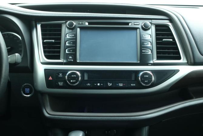 Toyota Highlander III (XU50) с пробегом 2014 года, цена 2 590 000 рублей, 128164 км, внедорожник, Автокод Объявления