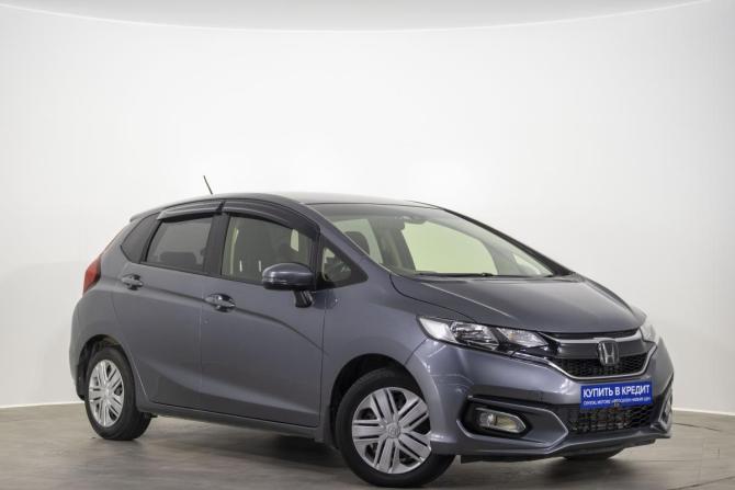 Honda Fit III Рестайлинг с пробегом 2018 года, цена 1 299 000 рублей, 90000 км, хэтчбек, Автокод Объявления