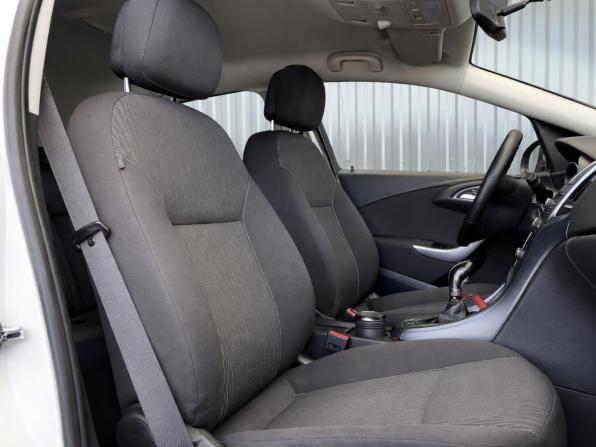 Opel Astra J с пробегом 2012 года, цена 687 000 рублей, 220877 км, хэтчбек, Автокод Объявления