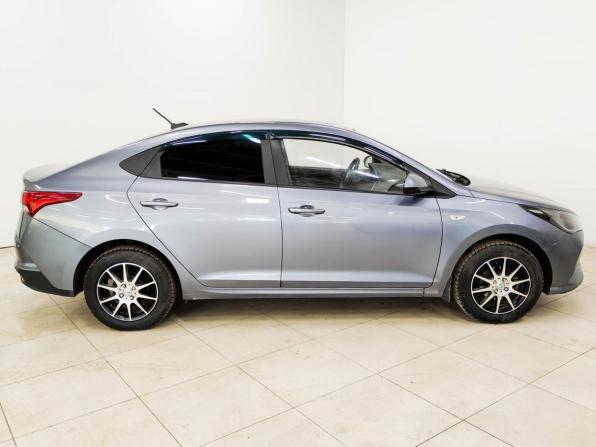 Hyundai Solaris II Рестайлинг с пробегом 2020 года, цена 1 070 000 рублей, 213591 км, седан, Автокод Объявления
