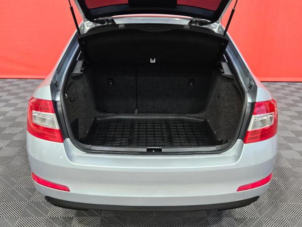 Skoda Octavia III (A7) с пробегом 2013 года, цена 925 000 рублей, 213008 км, лифтбек, Автокод Объявления