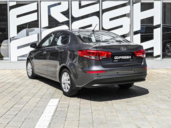 Kia Rio III Рестайлинг с пробегом 2015 года, цена 1 019 000 рублей, 180086 км, седан, Автокод Объявления