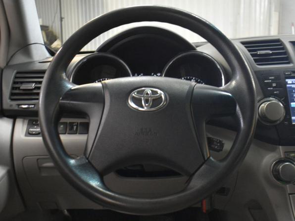 Toyota Highlander II (XU40) Рестайлинг с пробегом 2011 года, цена 1 849 000 рублей, 170380 км, внедорожник, Автокод Объявления