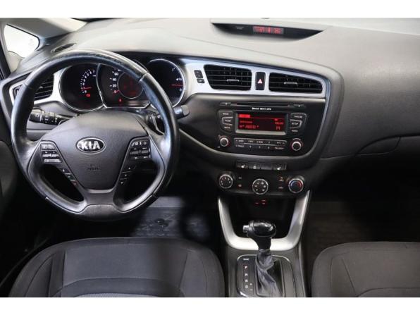 Kia Ceed II с пробегом 2015 года, цена 1 089 100 рублей, 47084 км, универсал, Автокод Объявления