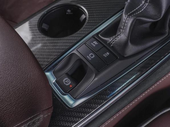 Toyota Crown XV (S220) с пробегом 2019 года, цена 3 180 000 рублей, 63224 км, седан, Автокод Объявления