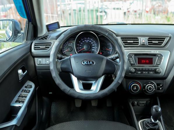 Kia Rio III с пробегом 2013 года, цена 859 000 рублей, 137950 км, хэтчбек, Автокод Объявления