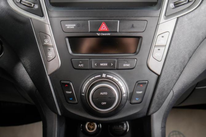 Hyundai Santa Fe III Рестайлинг с пробегом 2017 года, цена 2 299 000 рублей, 230156 км, внедорожник, Автокод Объявления