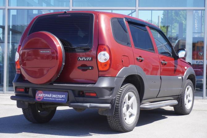 Chevrolet Niva I Рестайлинг с пробегом 2013 года, цена 608 000 рублей, 103200 км, внедорожник, Автокод Объявления