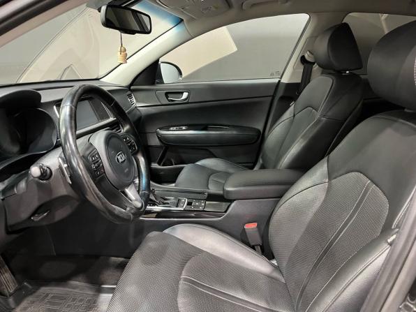 Kia Optima IV Рестайлинг с пробегом 2018 года, цена 1 780 000 рублей, 162893 км, седан, Автокод Объявления