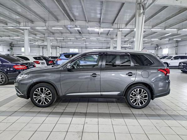 Mitsubishi Outlander III Рестайлинг 2 с пробегом 2015 года, цена 1 950 000 рублей, 141130 км, внедорожник, Автокод Объявления