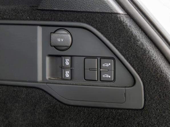 Volkswagen Touareg II Рестайлинг с пробегом 2015 года, цена 3 098 000 рублей, 169678 км, внедорожник, Автокод Объявления