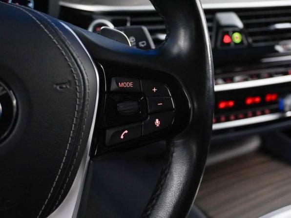 BMW 5 серии VII (G30/G31/G38) с пробегом 2019 года, цена 3 090 046 рублей, 129468 км, универсал, Автокод Объявления