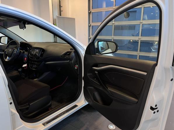 Lada (ВАЗ) Vesta I с пробегом 2021 года, цена 1 020 000 рублей, 82402 км, седан, Автокод Объявления