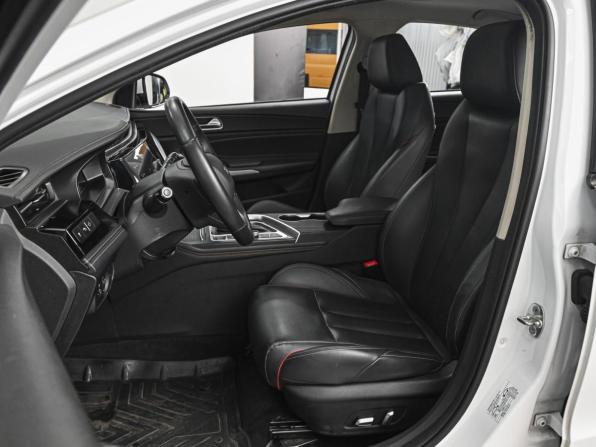 Omoda S5 с пробегом 2023 года, цена 1 340 000 рублей, 134447 км, седан, Автокод Объявления