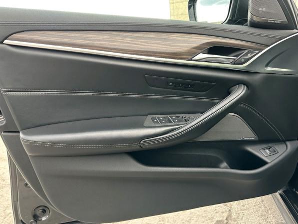 BMW 5 серии VII (G30/G31/G38) с пробегом 2019 года, цена 4 490 000 рублей, 107100 км, седан, Автокод Объявления