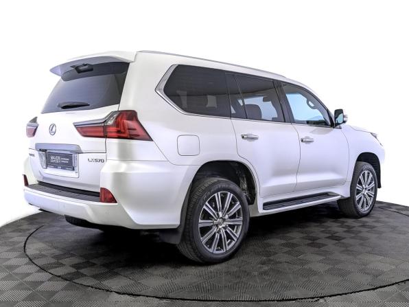 Lexus LX III Рестайлинг 2 с пробегом 2016 года, цена 8 450 000 рублей, 106604 км, внедорожник, Автокод Объявления