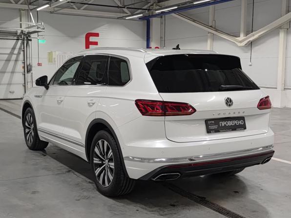 Volkswagen Touareg III с пробегом 2020 года, цена 5 480 000 рублей, 107027 км, внедорожник, Автокод Объявления