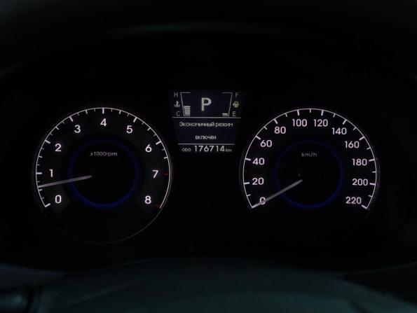 Hyundai Solaris I с пробегом 2013 года, цена 810 000 рублей, 176712 км, седан, Автокод Объявления