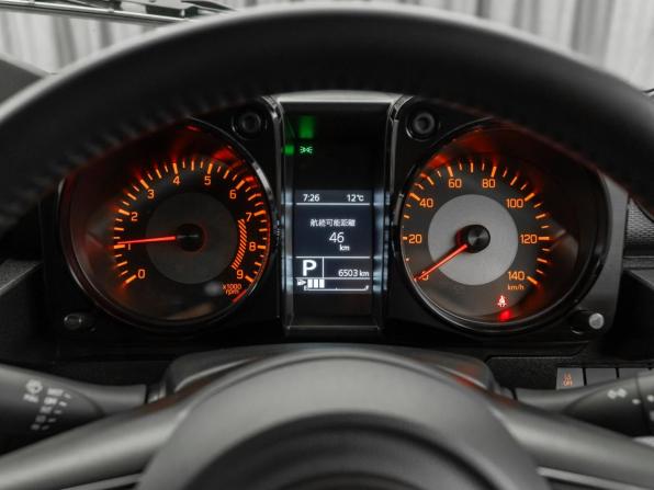 Suzuki Jimny IV с пробегом 2025 года, цена 2 750 000 рублей, 6503 км, внедорожник, Автокод Объявления