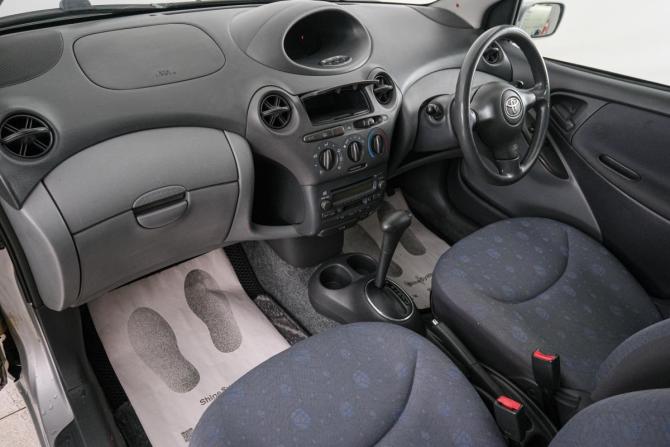 Toyota Vitz I (P10) с пробегом 2002 года, цена 429 000 рублей, 285000 км, хэтчбек, Автокод Объявления