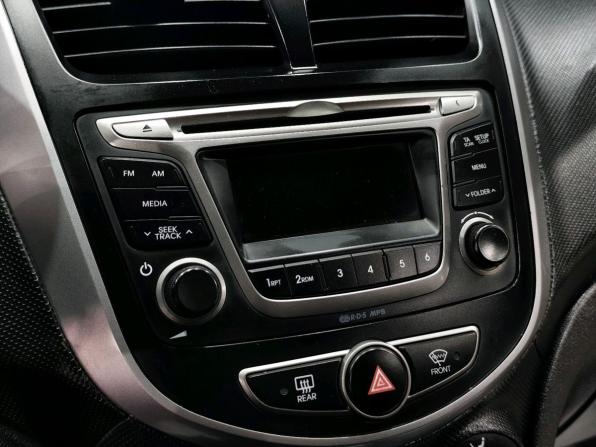Hyundai Solaris I Рестайлинг с пробегом 2016 года, цена 800 000 рублей, 101322 км, седан, Автокод Объявления