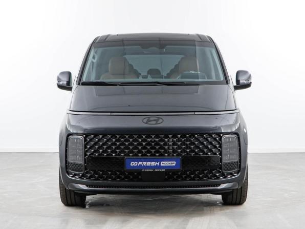 Hyundai Staria I с пробегом 2024 года, цена 6 360 055 рублей, 100 км, минивэн, Автокод Объявления