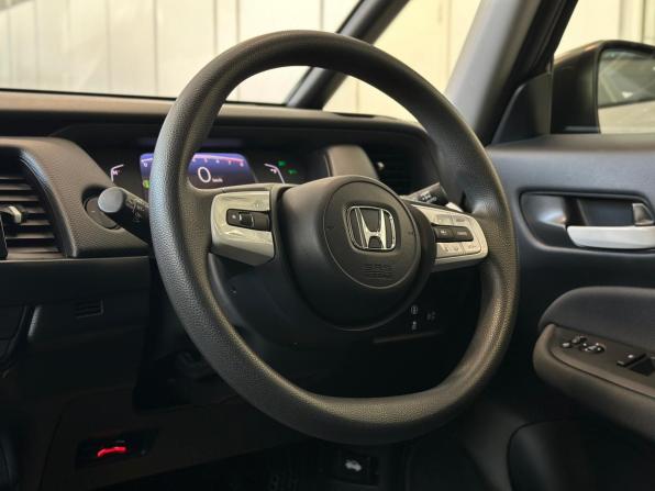 Honda Fit IV с пробегом 2021 года, цена 1 299 999 рублей, 79320 км, хэтчбек, Автокод Объявления