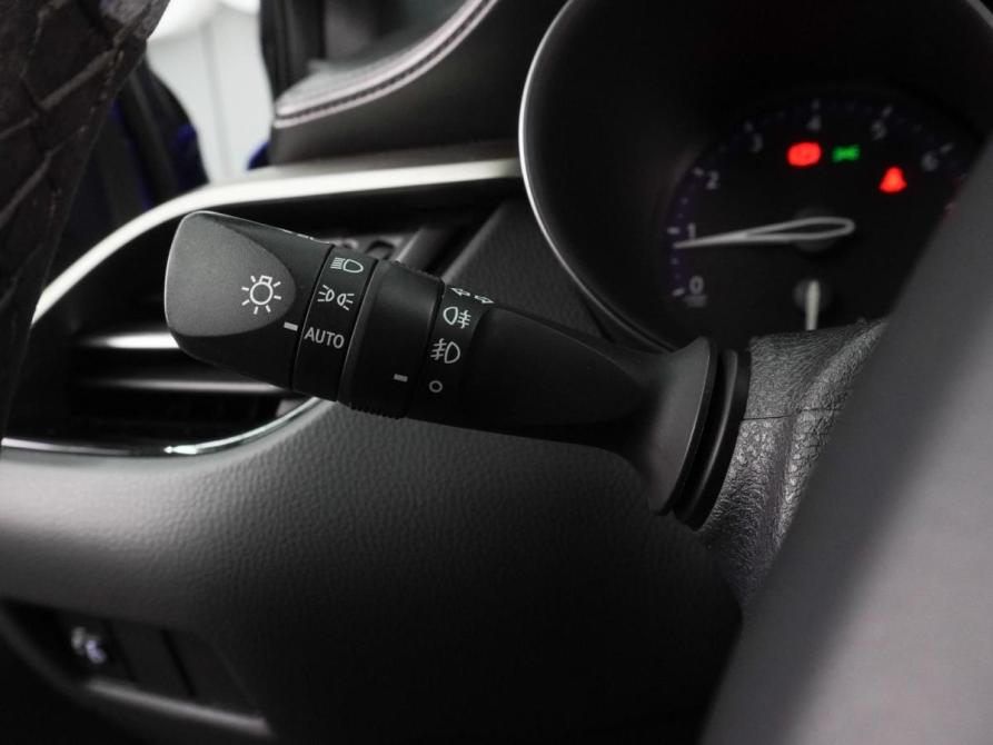 Toyota C-HR I Рестайлинг Воронеж  - изображение 12