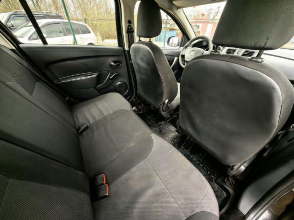 Renault Logan II с пробегом 2018 года, цена 609 000 рублей, 165000 км, седан, Автокод Объявления