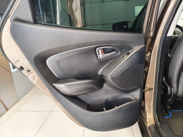 Hyundai ix35 I Рестайлинг с пробегом 2015 года, цена 1 594 000 рублей, 111000 км, внедорожник, Автокод Объявления