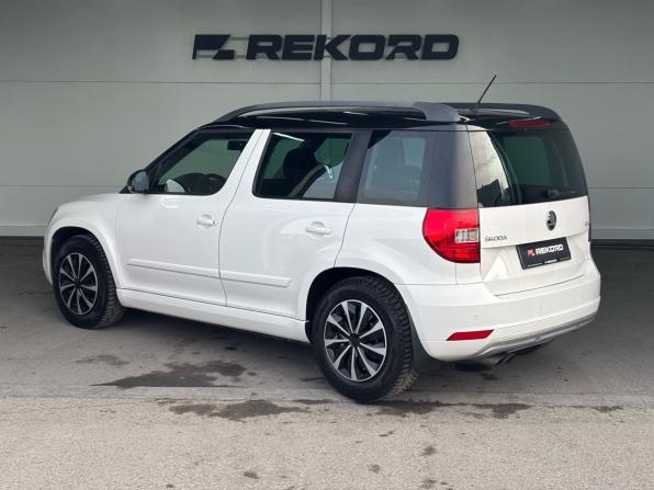 Skoda Yeti I Рестайлинг с пробегом 2015 года, цена 1 149 000 рублей, 226664 км, внедорожник, Автокод Объявления