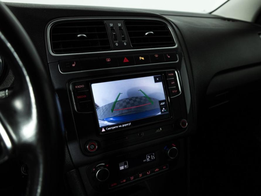 Volkswagen Polo V Рестайлинг Санкт-Петербург  - изображение 16