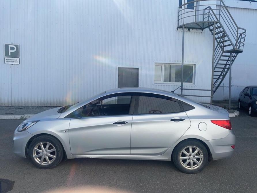 Hyundai Solaris I Сургут  - изображение 4