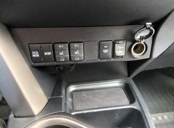 Toyota RAV4 IV (XA40) Рестайлинг с пробегом 2019 года, цена 2 690 000 рублей, 76000 км, внедорожник, Автокод Объявления