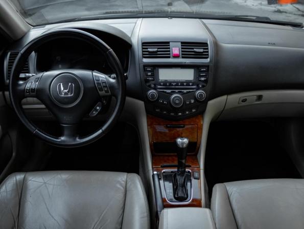 Honda Accord VII Рестайлинг с пробегом 2007 года, цена 890 000 рублей, 276855 км, седан, Автокод Объявления