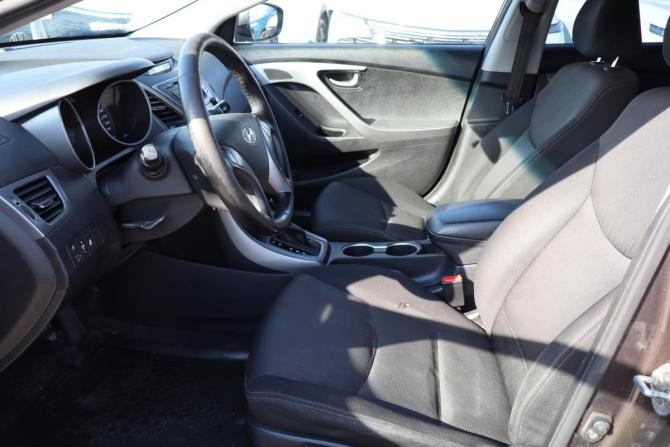 Hyundai Elantra V (MD) Рестайлинг с пробегом 2015 года, цена 899 000 рублей, 192000 км, седан, Автокод Объявления