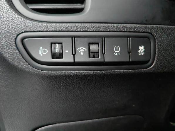 Kia Rio IV с пробегом 2019 года, цена 1 111 000 рублей, 201899 км, хэтчбек, Автокод Объявления