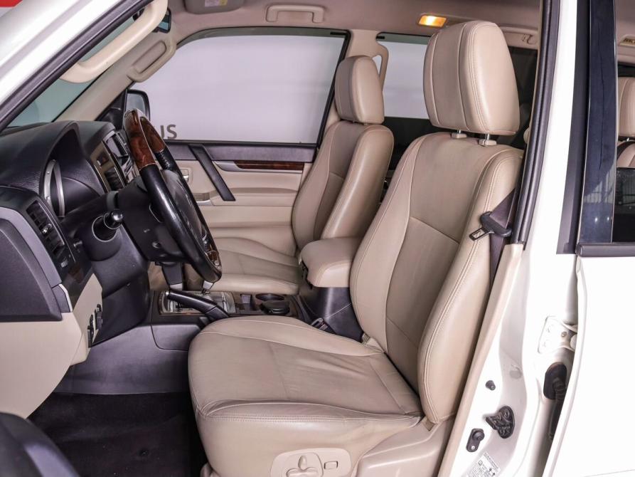 Mitsubishi Pajero IV Рестайлинг 2 Минеральные Воды  - изображение 9