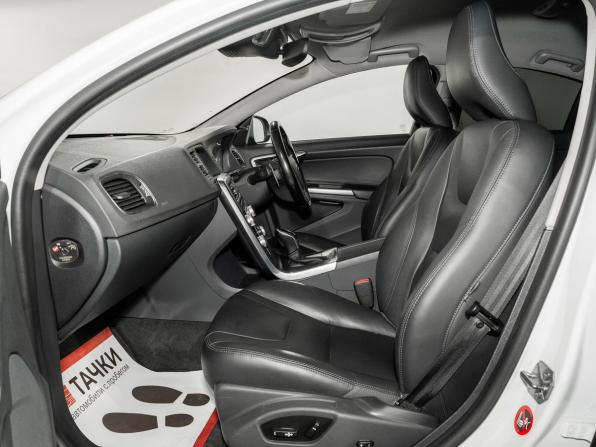 Volvo S60 II Рестайлинг с пробегом 2015 года, цена 1 250 000 рублей, 78800 км, седан, Автокод Объявления