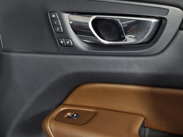 Volvo XC60 II с пробегом 2018 года, цена 3 743 000 рублей, 108406 км, внедорожник, Автокод Объявления