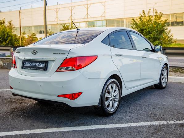 Hyundai Solaris I Рестайлинг с пробегом 2015 года, цена 1 048 000 рублей, 147300 км, седан, Автокод Объявления