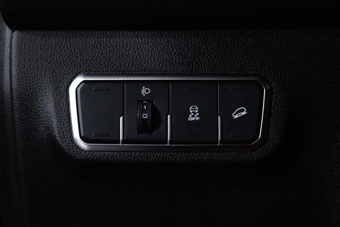 Haval M6 II с пробегом 2024 года, цена 1 490 000 рублей, 78814 км, внедорожник, Автокод Объявления