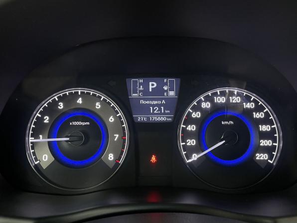 Hyundai Solaris I Рестайлинг с пробегом 2016 года, цена 1 170 000 рублей, 175879 км, седан, Автокод Объявления